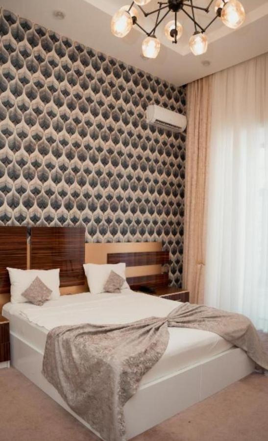 Dionis Hotel Baky Esterno foto