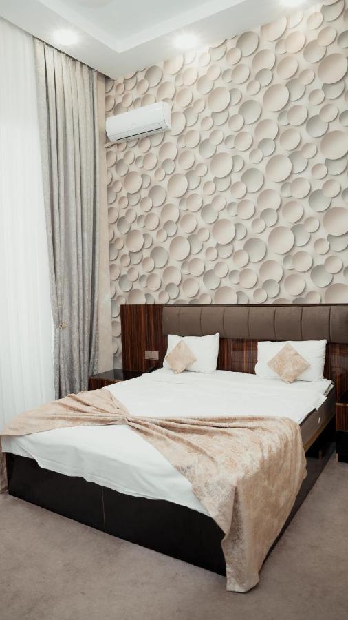 Dionis Hotel Baky Esterno foto