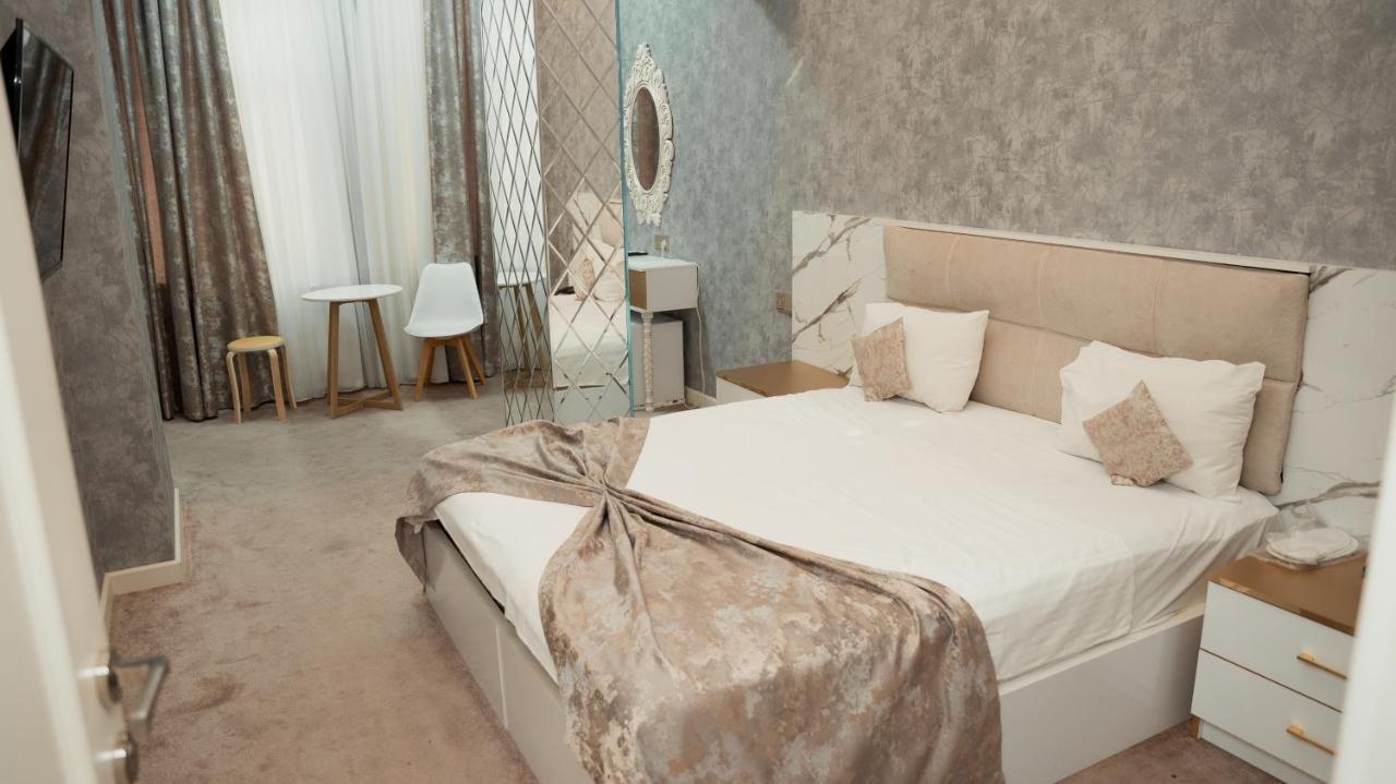 Dionis Hotel Baky Esterno foto