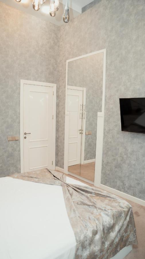 Dionis Hotel Baky Esterno foto
