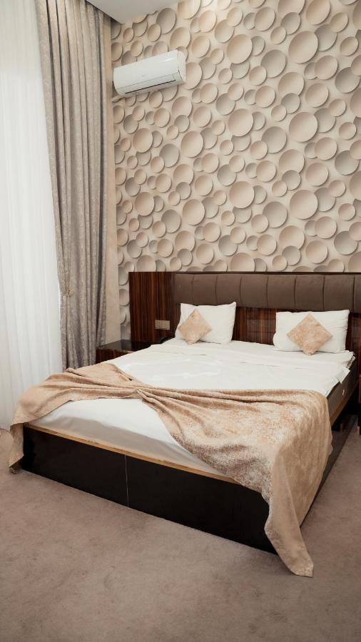 Dionis Hotel Baky Esterno foto