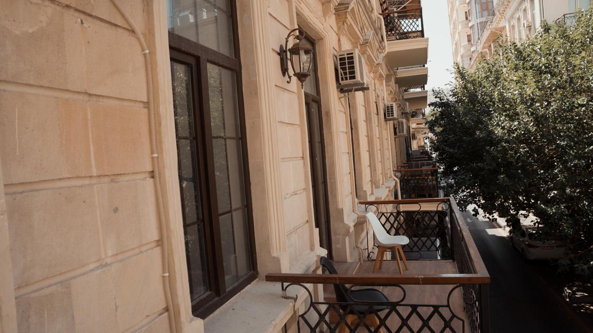Dionis Hotel Baky Esterno foto